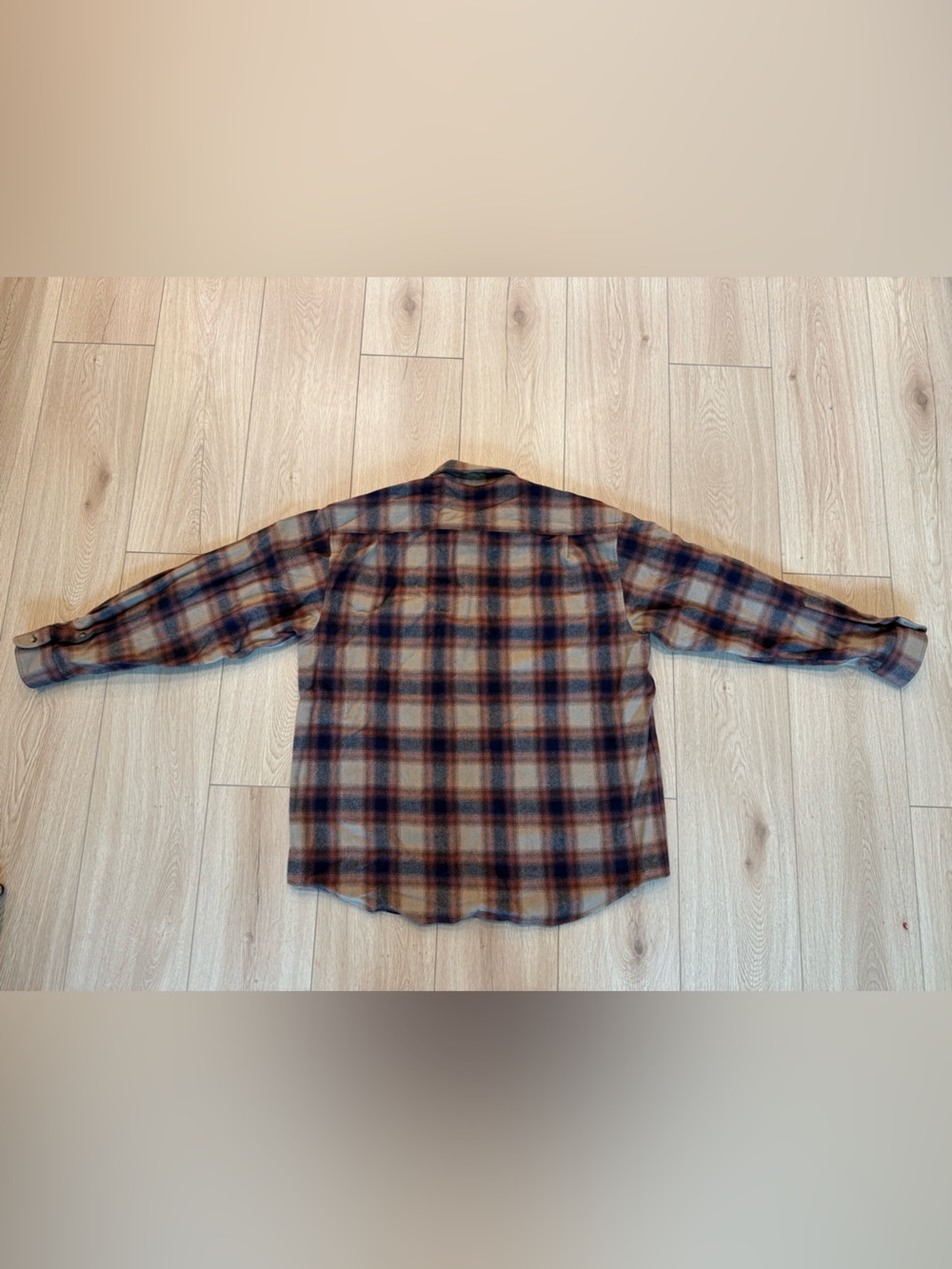 Pendleton 100% Wool Plaid Shirt in Brown & Cream men’s outdoor shirt - Picture 3 of 7